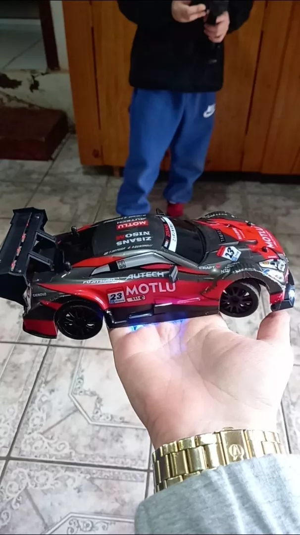 Foto de avaliação de cliente 4 do carrinho Drift GTR R35