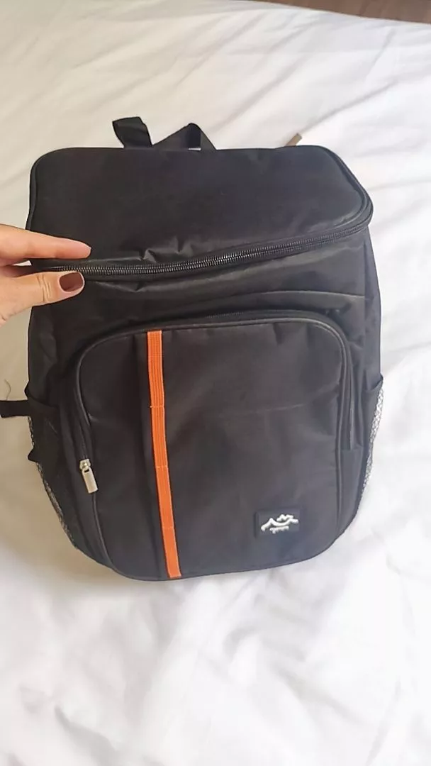 Foto de Thiago R. com a mochila térmica cooler 23L