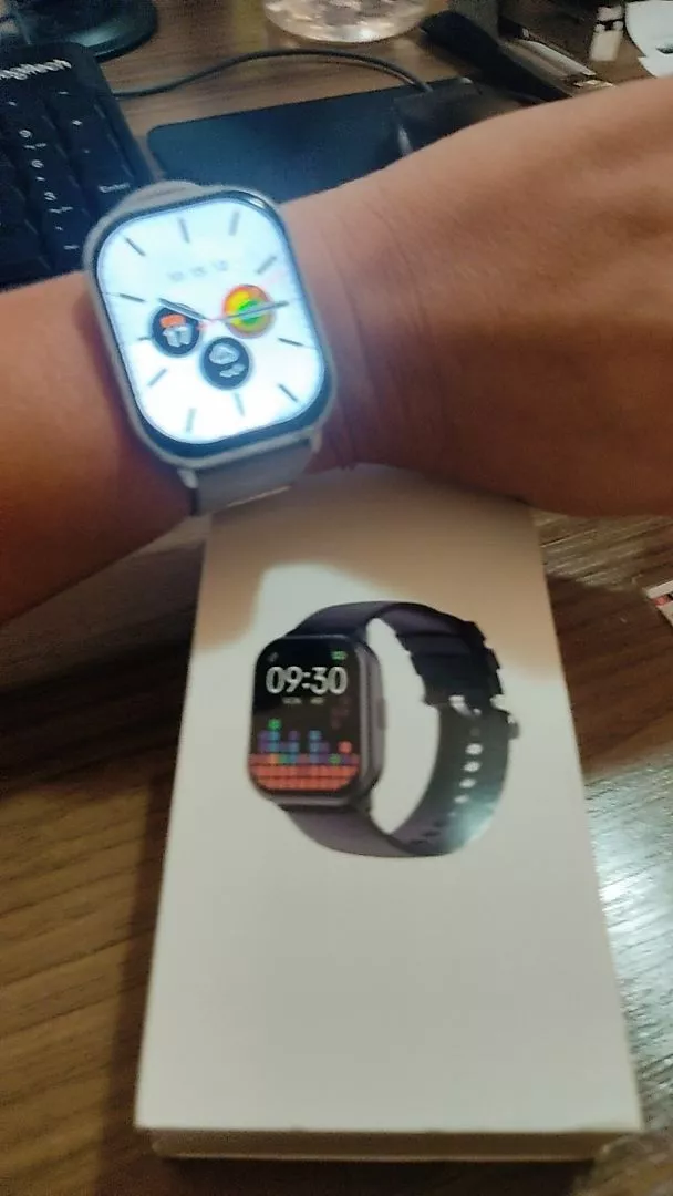 Foto real de cliente do Smartwatch FB059 4