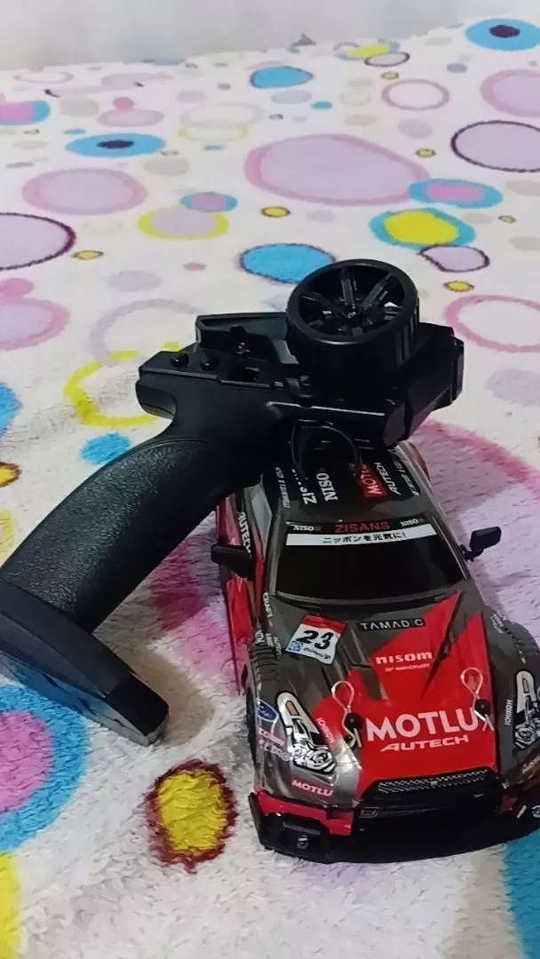 Foto de avaliação de cliente 7 do carrinho Drift GTR R35